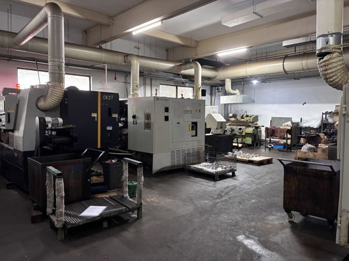 松江區一機械加工廠總經理 我只是個廠妹 我接手了我爸的公司③