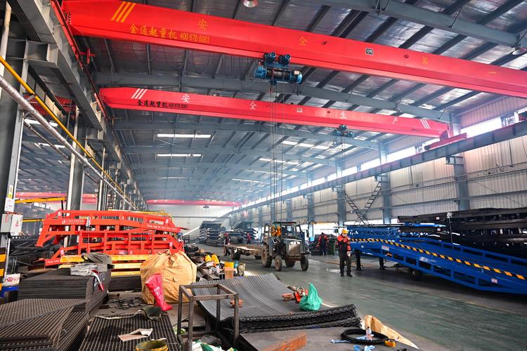 山東銘煜輝升降機(jī)械設(shè)備 專注品質(zhì)，助力高效生產(chǎn)